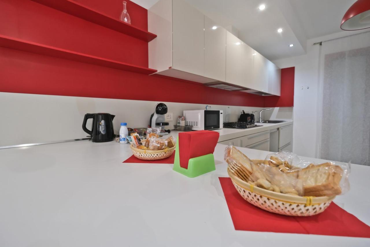 Апартаменты Modern House - 5 Stelle - Posto Auto Privato Бриндизи Экстерьер фото