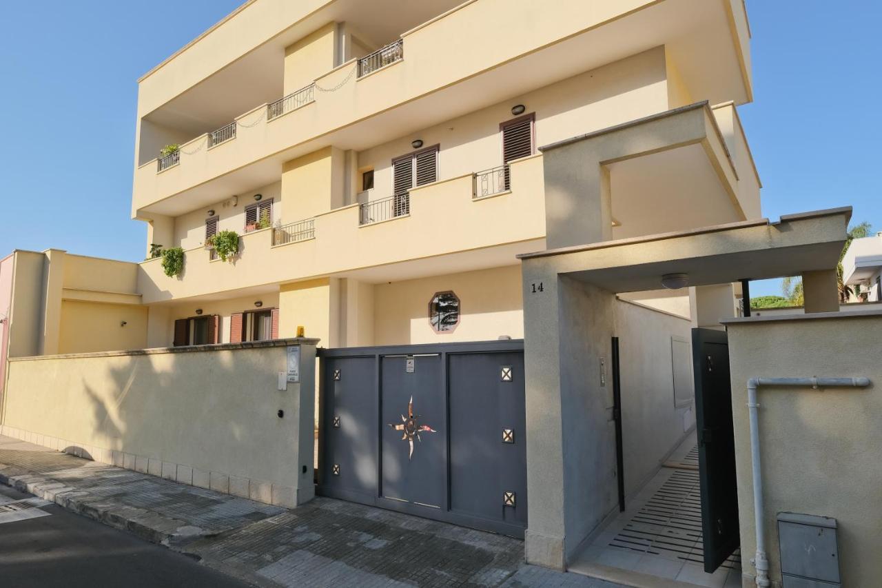 Апартаменты Modern House - 5 Stelle - Posto Auto Privato Бриндизи Экстерьер фото